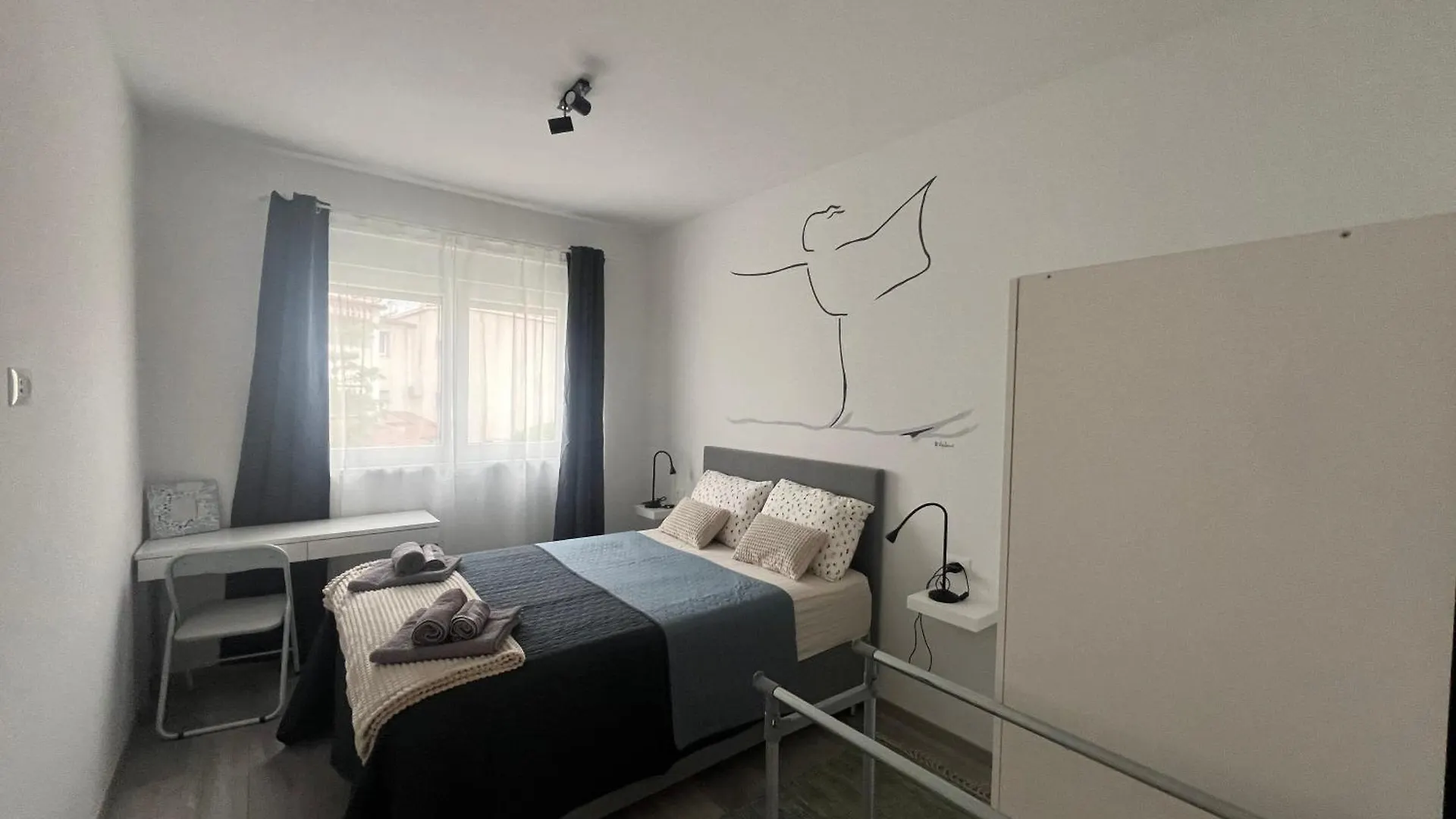 Apartamento Zen Place Apartman Pula With Private Parking 0*,