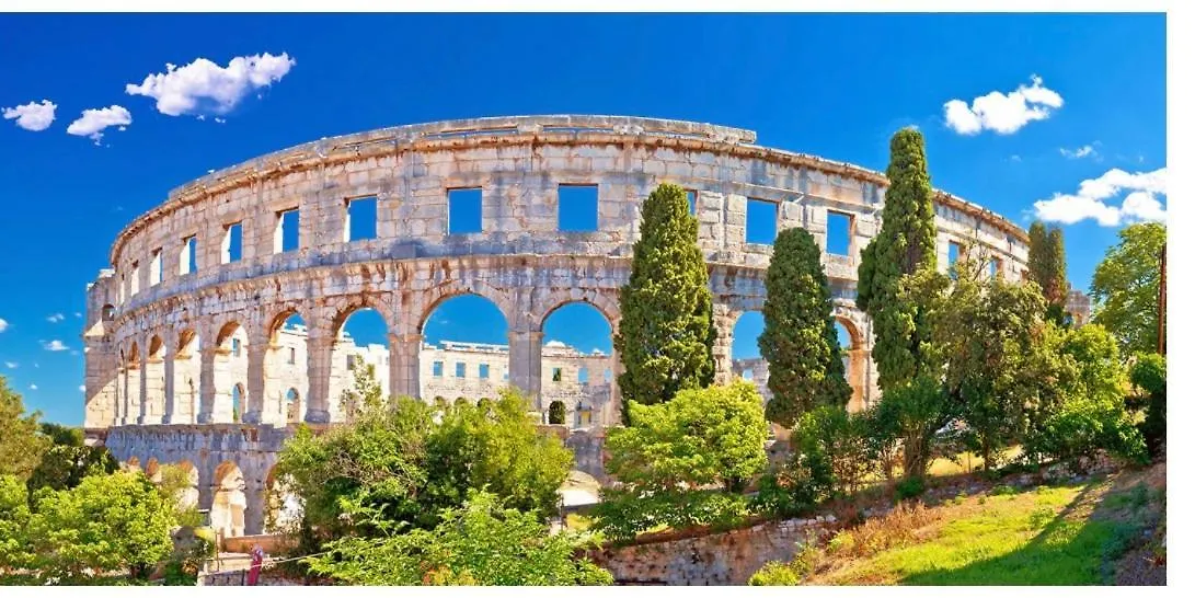 Zen Place Apartman Pula With Private Parking Apartment